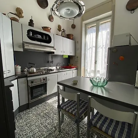 Apartment Raffinato Nel Cuore Pulsante Della Citta